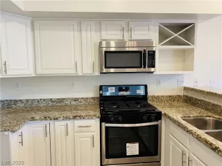 Photo #4: 2206761 Listing