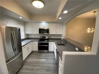 Photo #3: 2206772 Listing