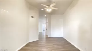 Photo #6: 2206802 Listing