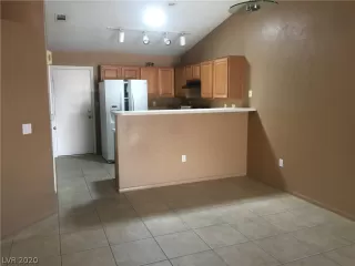 Photo #1: 2206823 Listing 