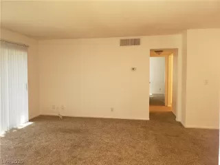 Photo #3: 2206847 Listing 