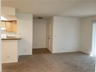 Photo #4: 2206847 Listing 