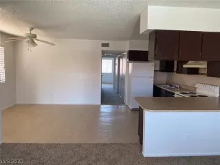 Photo #2: 2206910 Listing