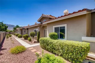 Photo #2: 2206952 Listing 