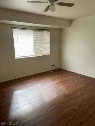 Photo #4: 2206965 Listing