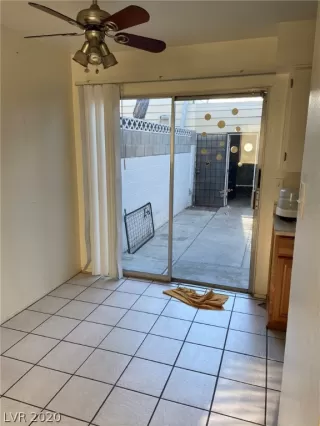 Photo #6: 2206965 Listing