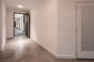 Photo #4: 2206987 Listing