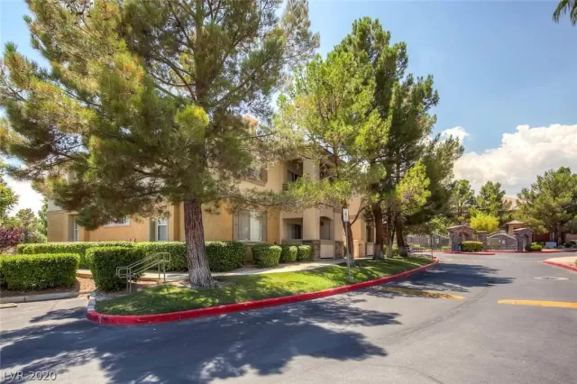 MLS: 2206990 Condo For Sale