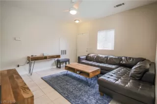 Photo #6: 2207097 Listing 