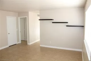 Photo #3: 2207102 Listing 