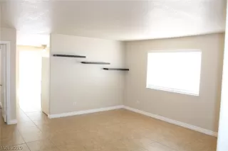 Photo #4: 2207102 Listing 