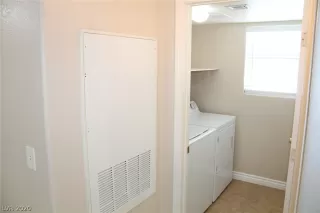 Photo #6: 2207102 Listing 