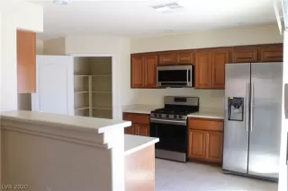 Photo #5: 2207153 Listing 