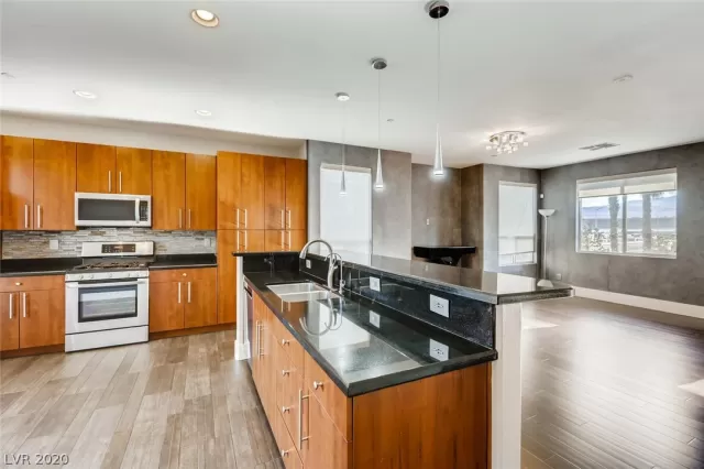 MLS: 2207203 Condo For Sale