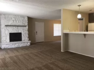 Photo #3: 2207218 Listing 