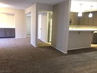 Photo #6: 2207218 Listing 