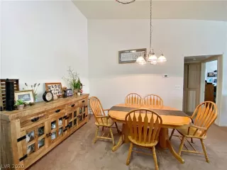 Photo #3: 2207287 Listing