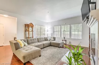 Photo #1: 2207290 Listing