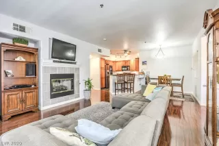 Photo #6: 2207290 Listing