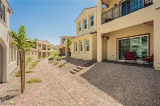 Photo #3: 2207310 Listing 