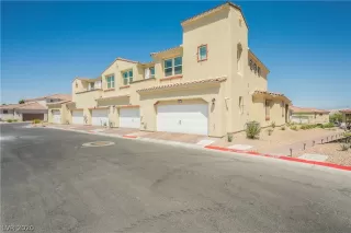 Photo #5: 2207310 Listing 