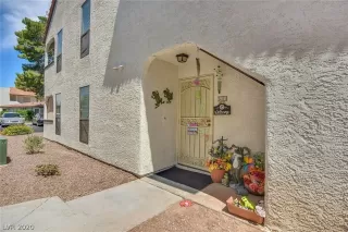 Photo #1: 2207341 Listing 