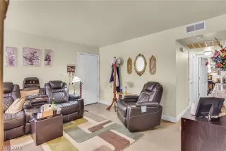 Photo #2: 2207341 Listing 