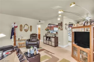 Photo #4: 2207341 Listing 