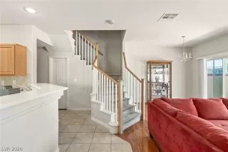 Photo #2: 2207356 Listing