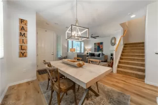 Photo #3: 2207363 Listing