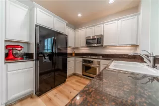 Photo #6: 2207363 Listing