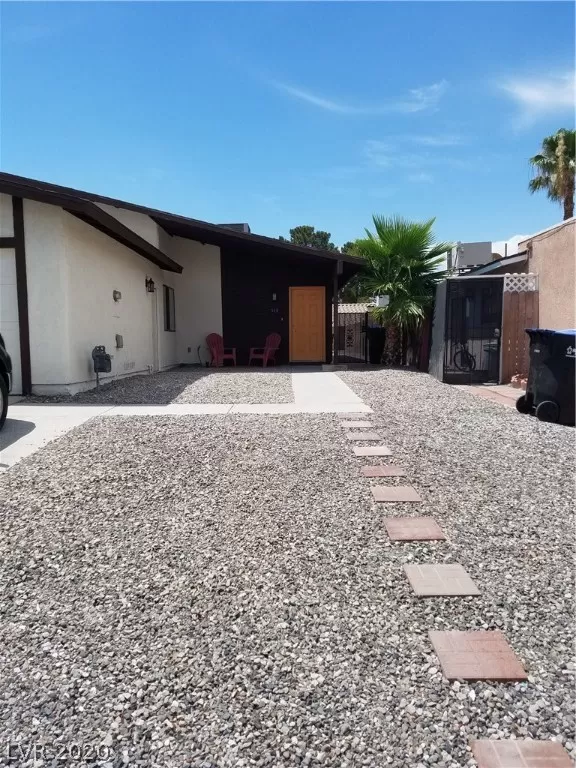 MLS: 2207447 Condo For Sale