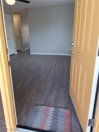 Photo #3: 2207447 Listing 