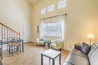 Photo #2: 2207524 Listing