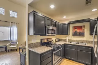 Photo #4: 2207524 Listing