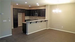 Photo #3: 2207547 Listing 