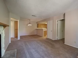 Photo #5: 2207560 Listing 