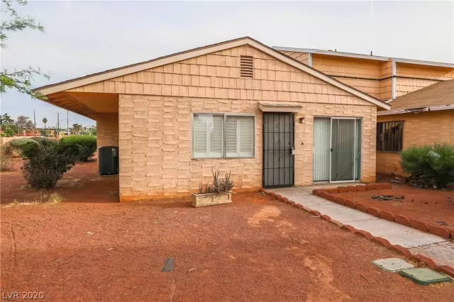 MLS: 2207572 Condo For Sale