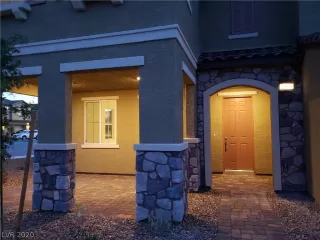 Photo #1: 2207595 Listing 