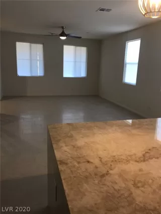 Photo #3: 2207595 Listing 