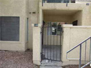 Photo #1: 2207643 Listing 