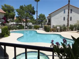 Photo #2: 2207643 Listing 