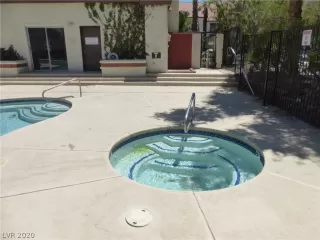 Photo #4: 2207643 Listing 