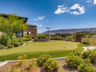 Photo #1: 2207653 Listing