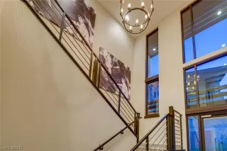 Photo #6: 2207653 Listing