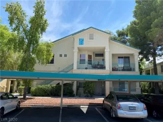 Photo #1: 2207681 Listing