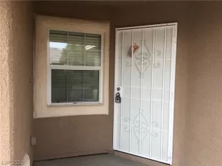 Photo #2: 2207721 Listing 