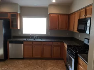 Photo #6: 2207721 Listing 