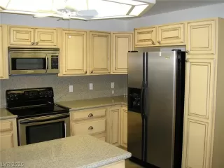 Photo #4: 2207734 Listing