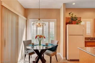 Photo #6: 2207764 Listing 